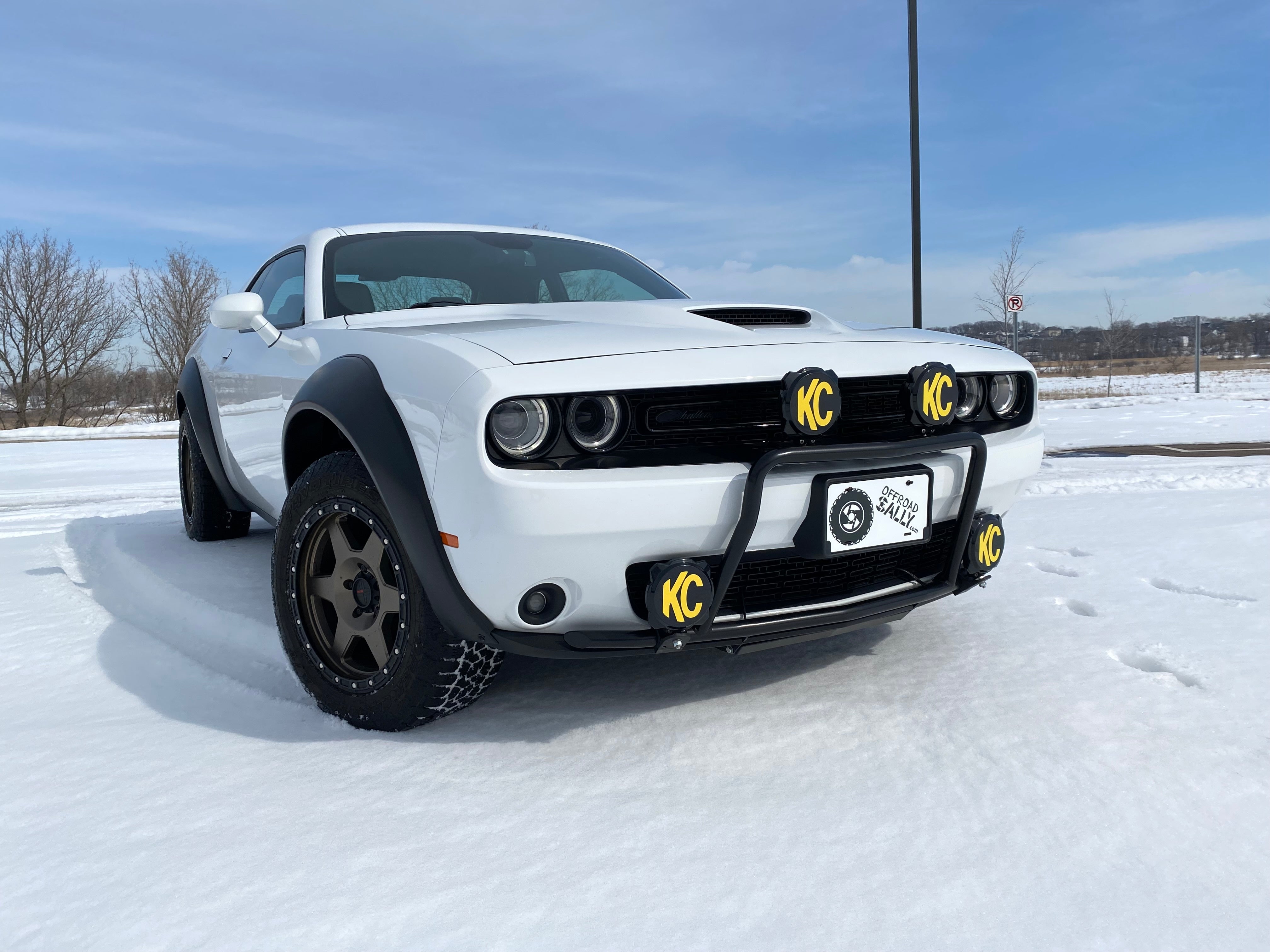 Off road Challenger with Bumper Bar and KC Hilites